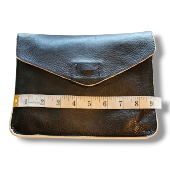 leather GAP Clutch - Picture 5 of 7